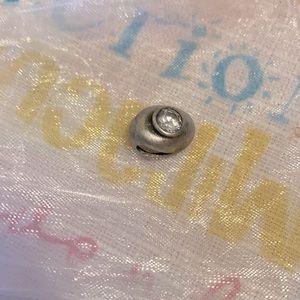 Sterling silver pendant with cubic zirconia